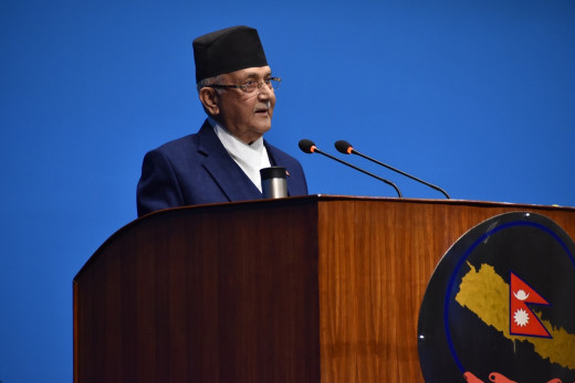 गठबन्धन सरकारले देशको अर्थतन्त्रलाई संकटको डिलमा पुर्‍यायो : ओली 